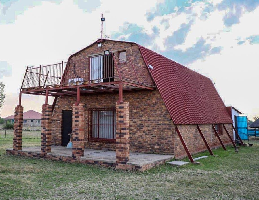 6 Bedroom Property for Sale in Koppies Rural Free State